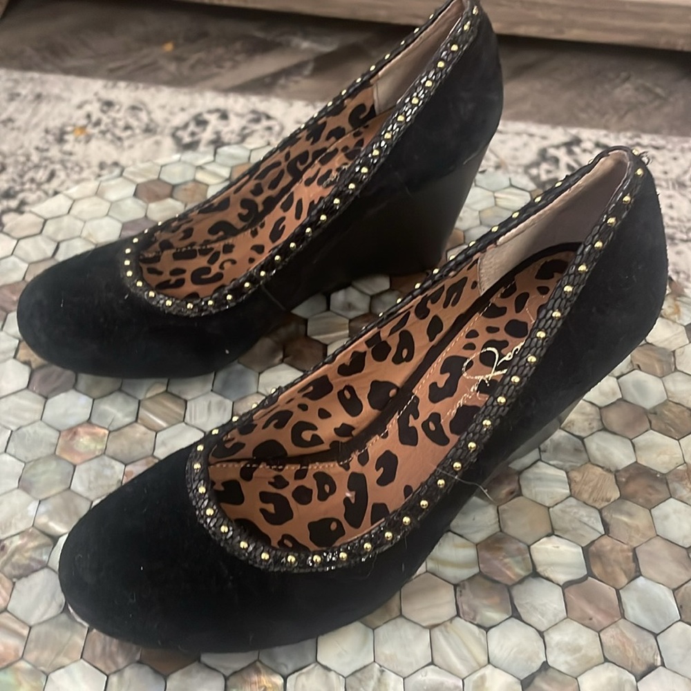 Jessica Simpson EUC Black Suede Leather Closed Wedge Shoes